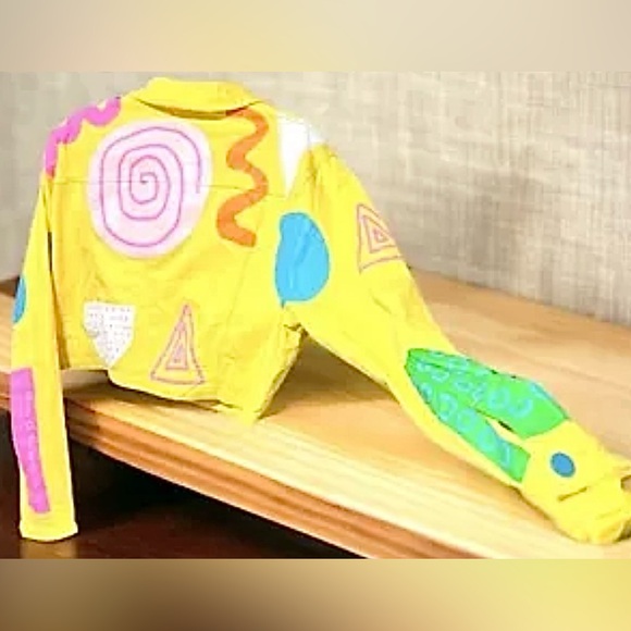 Size Large…….Special Yellow Artie Painted Colorful Jacket.  New…..Zig Zag - Picture 8 of 8